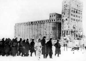Пленные солдаты 6-ой немецкой армии (январь 1943 года)