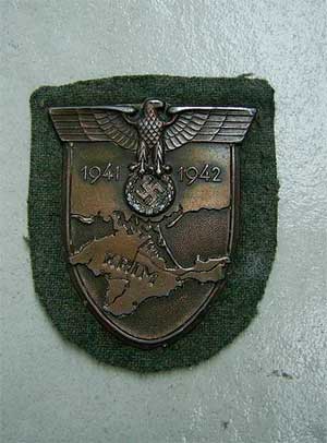Немецкий нарукавный знак «Крымский щит»