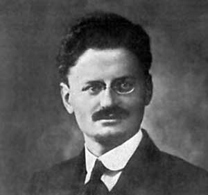 Лев Троцкий, председатель Петроградского совета